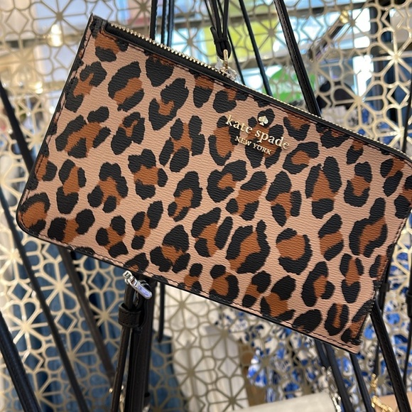 Kate Spade Lucy Leopard Medium L Zip Wristlet
Brown Multi Leopard 
NWT - Picture 10 of 16